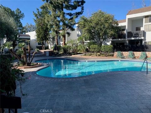 Tiny photo for 18645 Hatteras #263, Tarzana, CA 91356 (MLS # SB25252352)