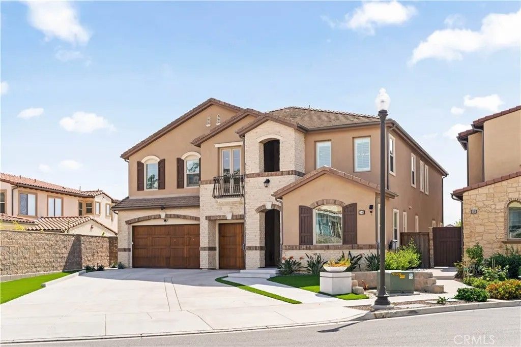 Photo of 2592 Highland Oak Court, Lake Forest, CA 92679 (MLS # OC26073346)