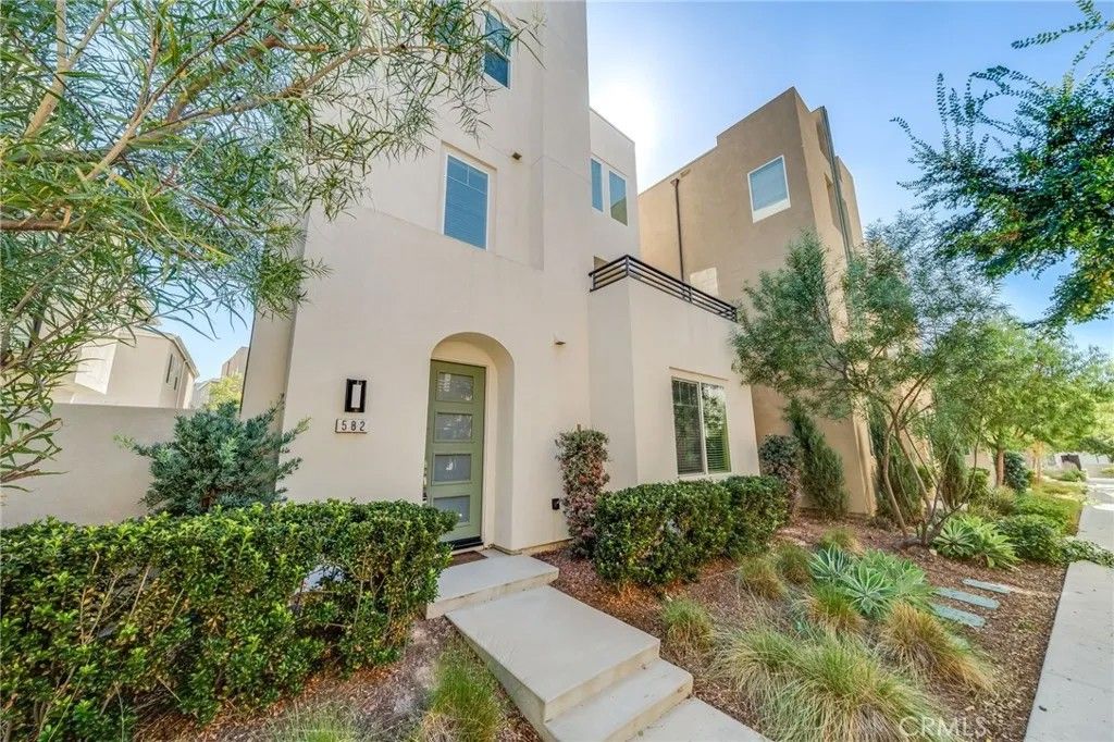 Photo of 582 Cultivate, Irvine, CA 92618 (MLS # OC25271586)