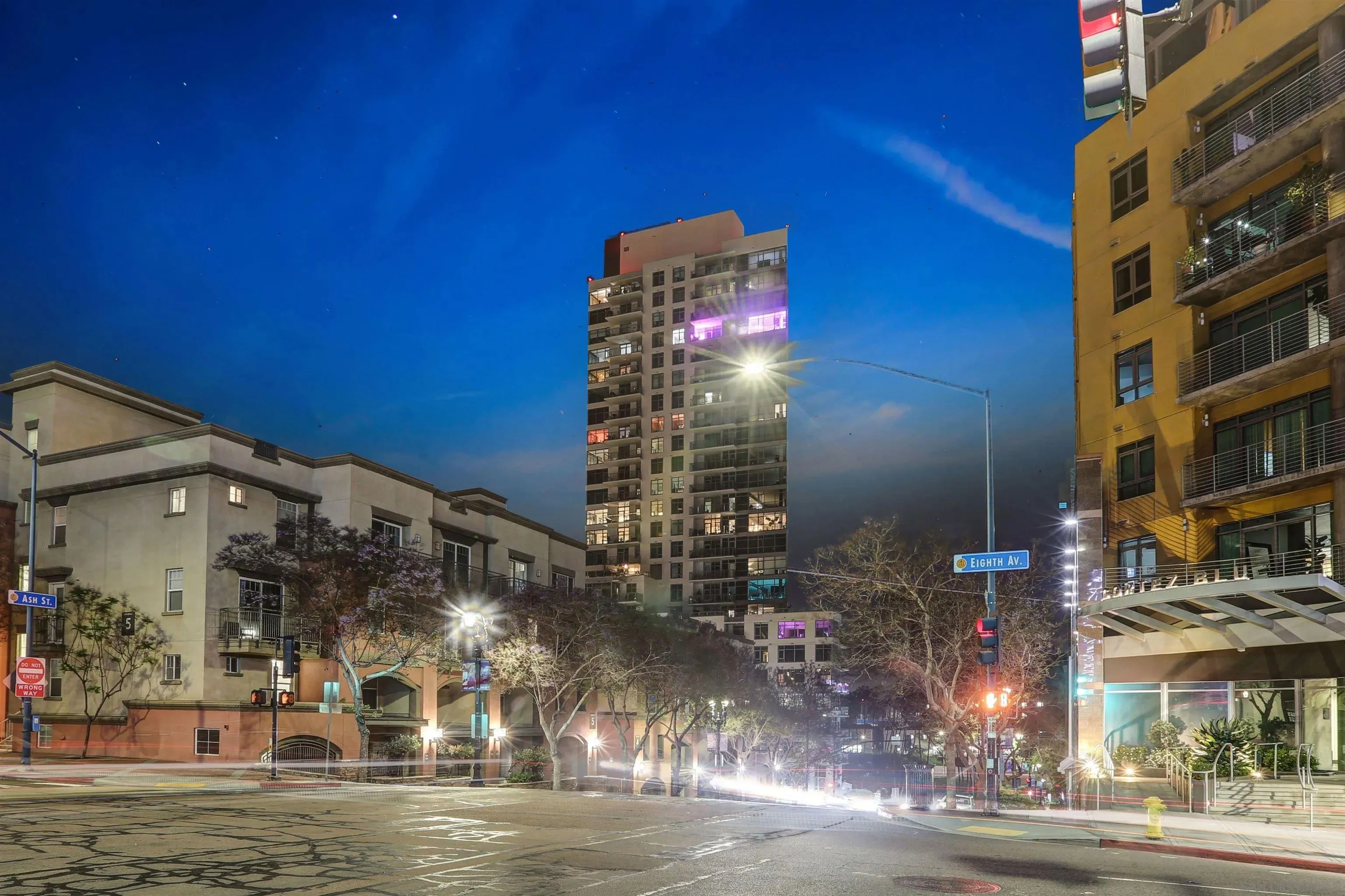 San Diego, California 92101, United States, 2 Bedrooms Bedrooms, ,2 BathroomsBathrooms,Residential,Active,127952