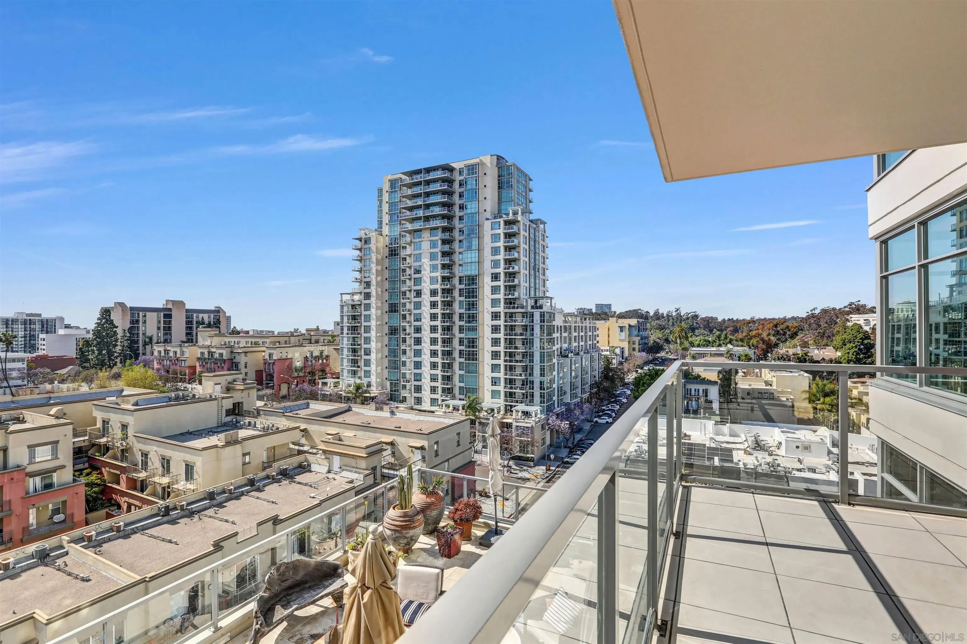 San Diego, California 92101, United States, 2 Bedrooms Bedrooms, ,2 BathroomsBathrooms,Residential,Active,127952