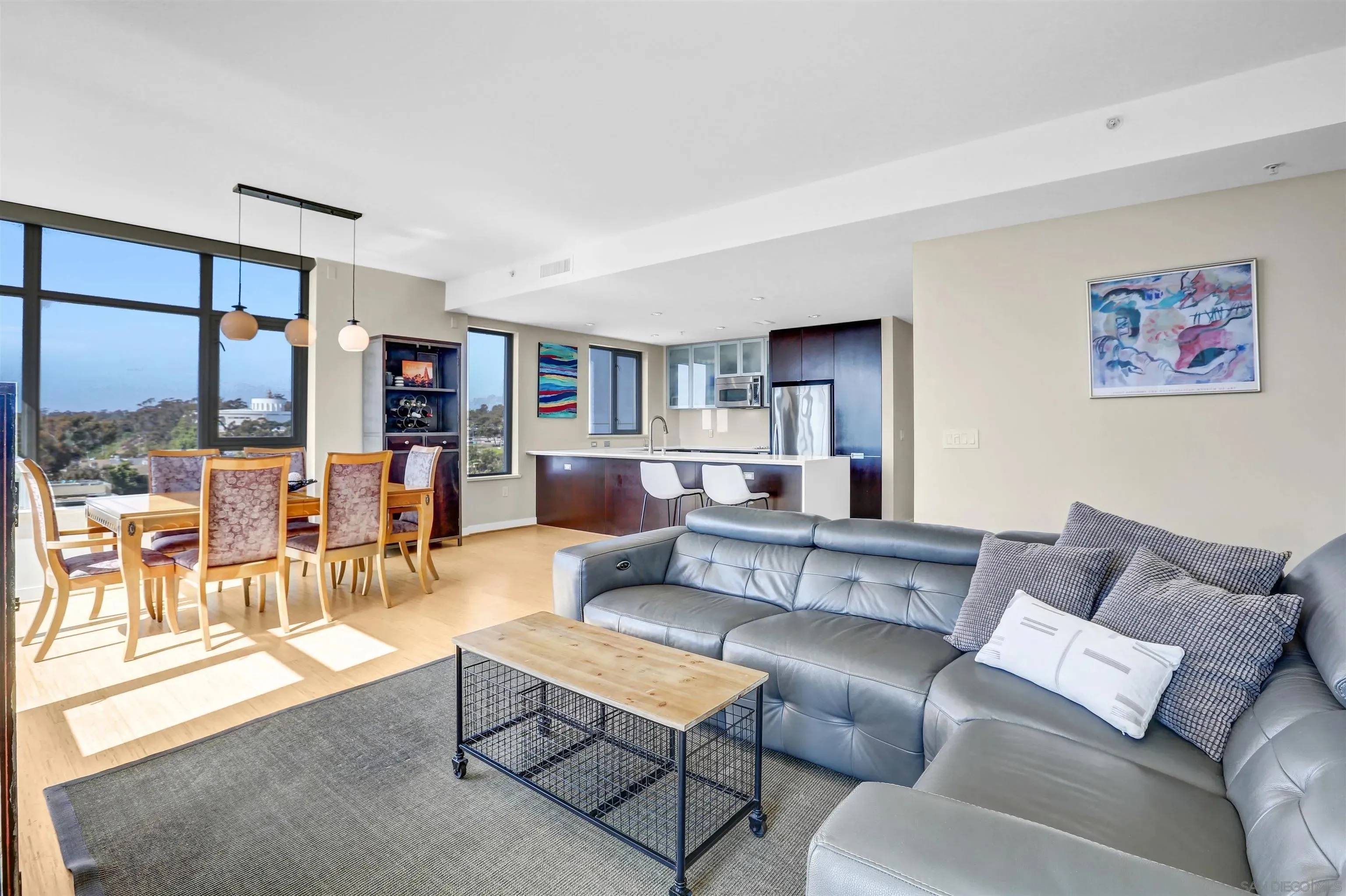 San Diego, California 92101, United States, 2 Bedrooms Bedrooms, ,2 BathroomsBathrooms,Residential,Active,127952