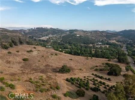Photo of 11 Calle Capistrano, Temecula, CA 92590 (MLS # SW26167931)