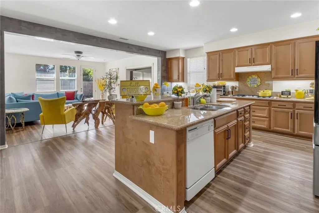 29217 Walker Point