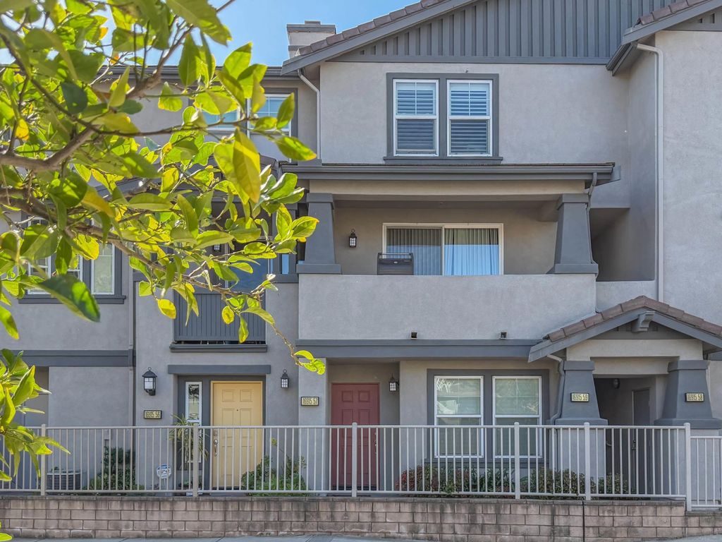 Photo of 16915 Hutchins Lndg #57, San Diego, CA 92127 (MLS # 260002325)