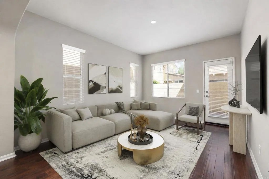 37337 Paseo Violeta