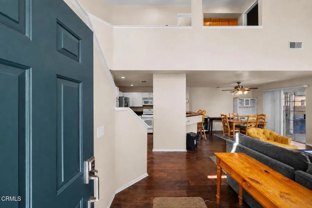 1307 Oyster Place 117