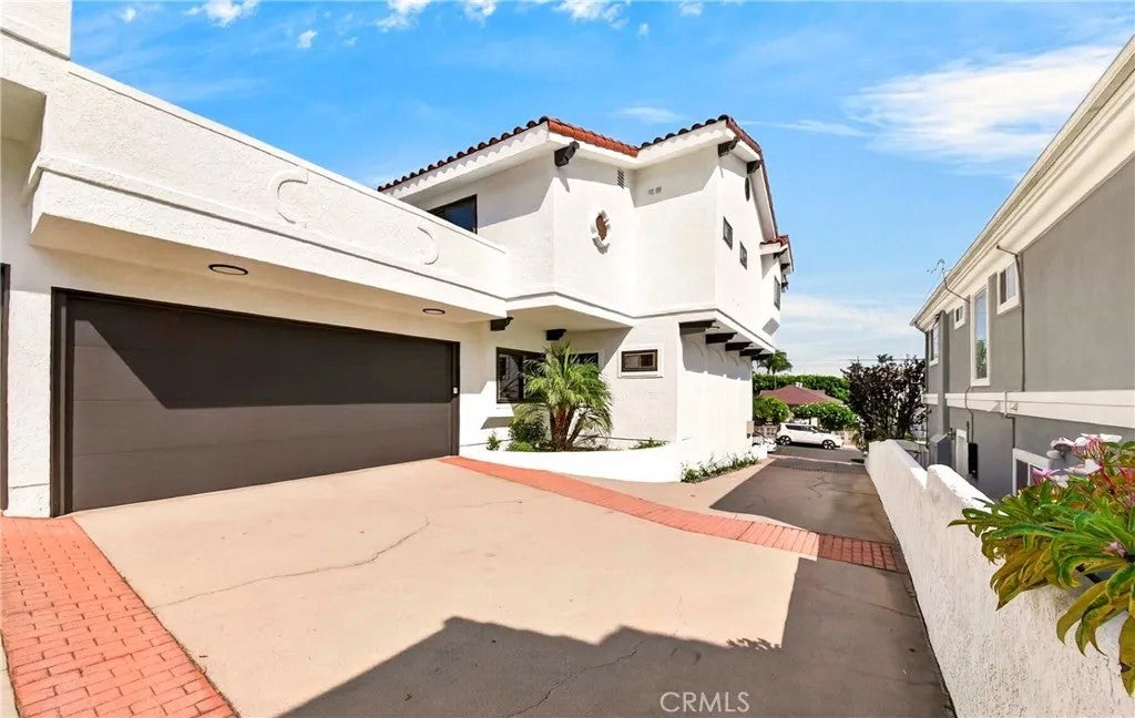2402 Clark Lane A