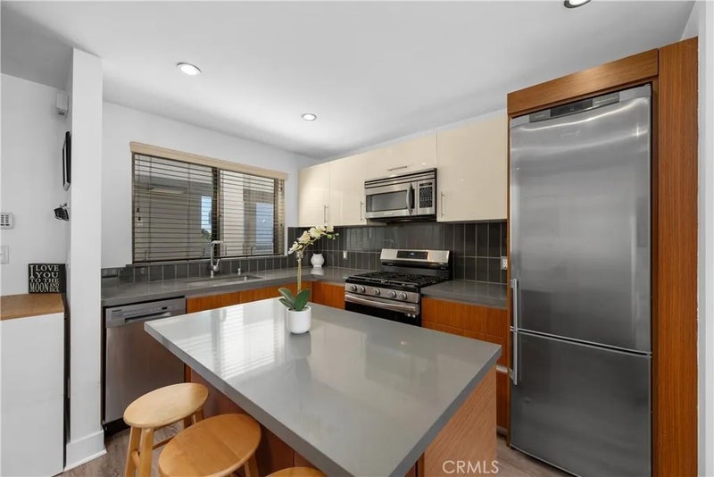 1700 Sawtelle Boulevard 317
