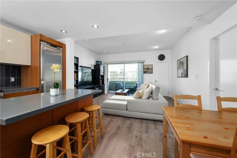 1700 Sawtelle Boulevard 317