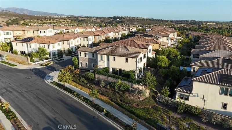 2060 Aliso Canyon