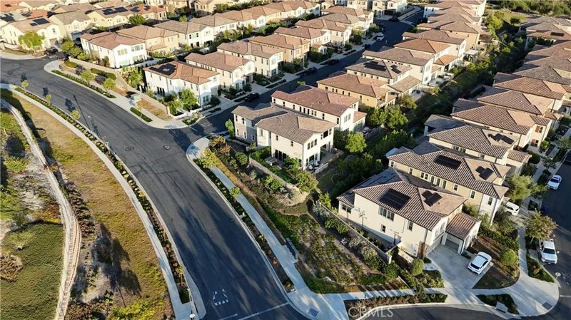 2060 Aliso Canyon