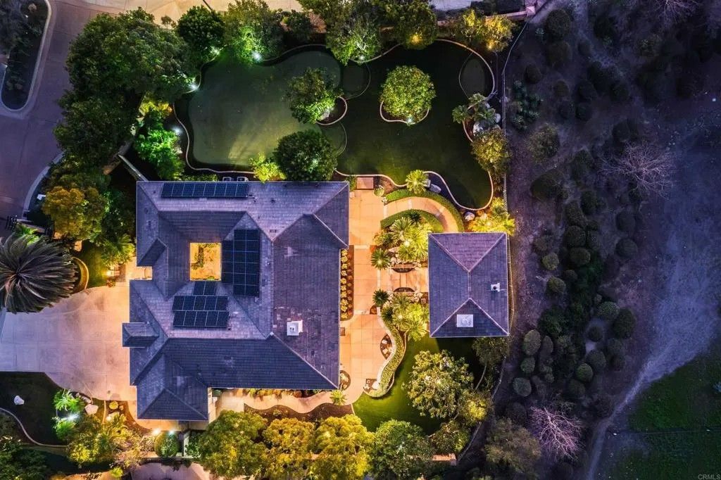 Photo of 1091 Park Hill Place, Vista, CA 92081 (MLS # NDP2600615)