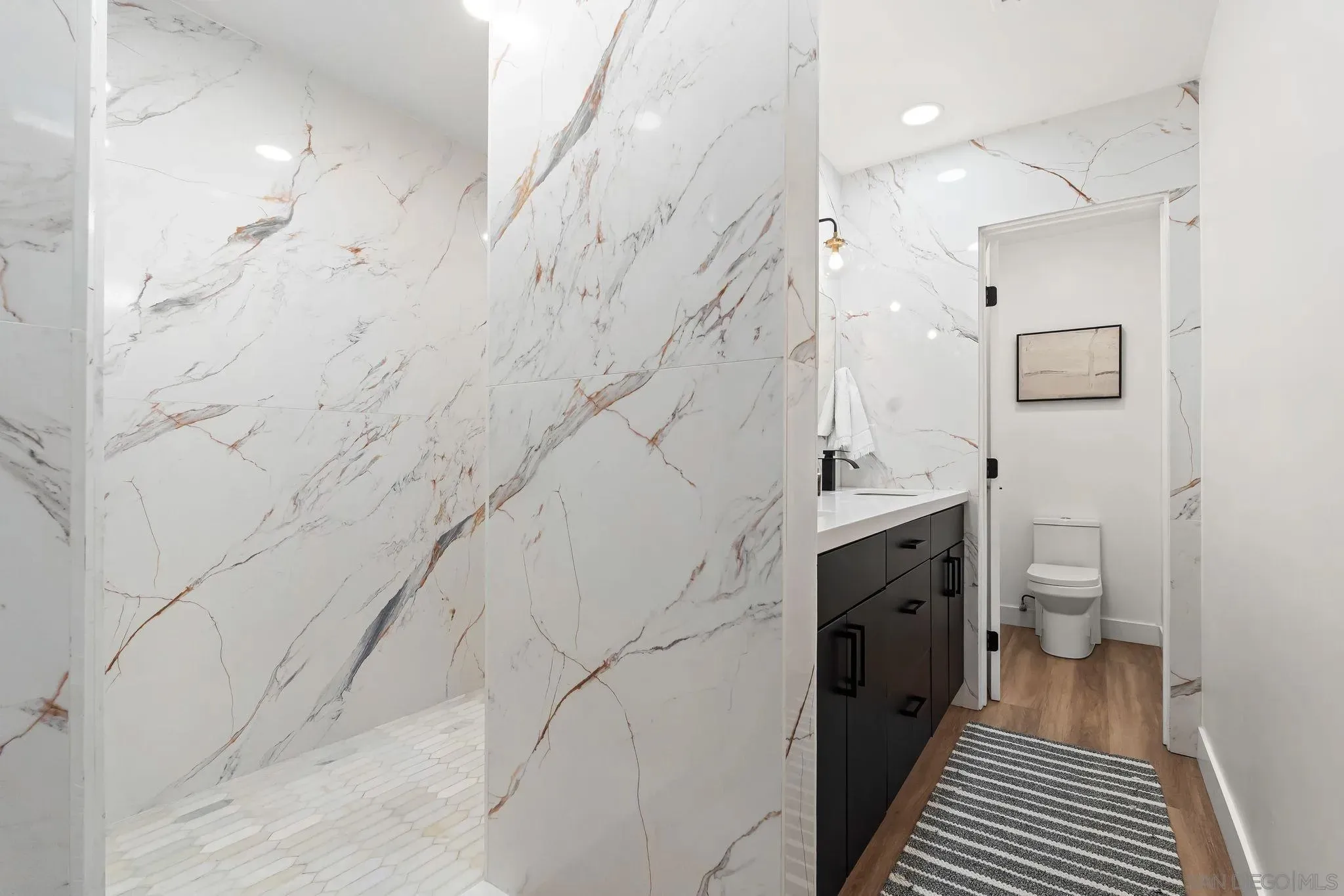 Cardiff, California 92007, United States, 5 Bedrooms Bedrooms, ,3 BathroomsBathrooms,Residential,Active,240981