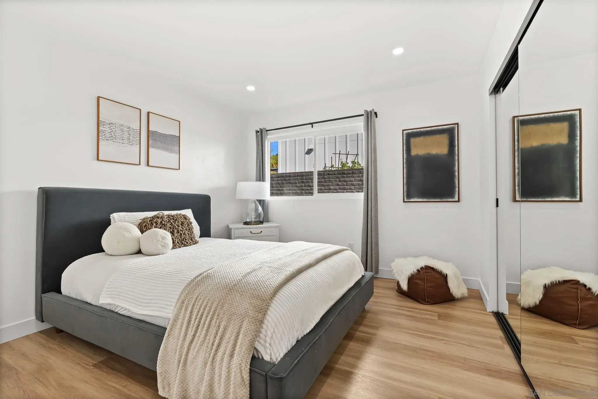 Cardiff, California 92007, United States, 5 Bedrooms Bedrooms, ,3 BathroomsBathrooms,Residential,Active,240981