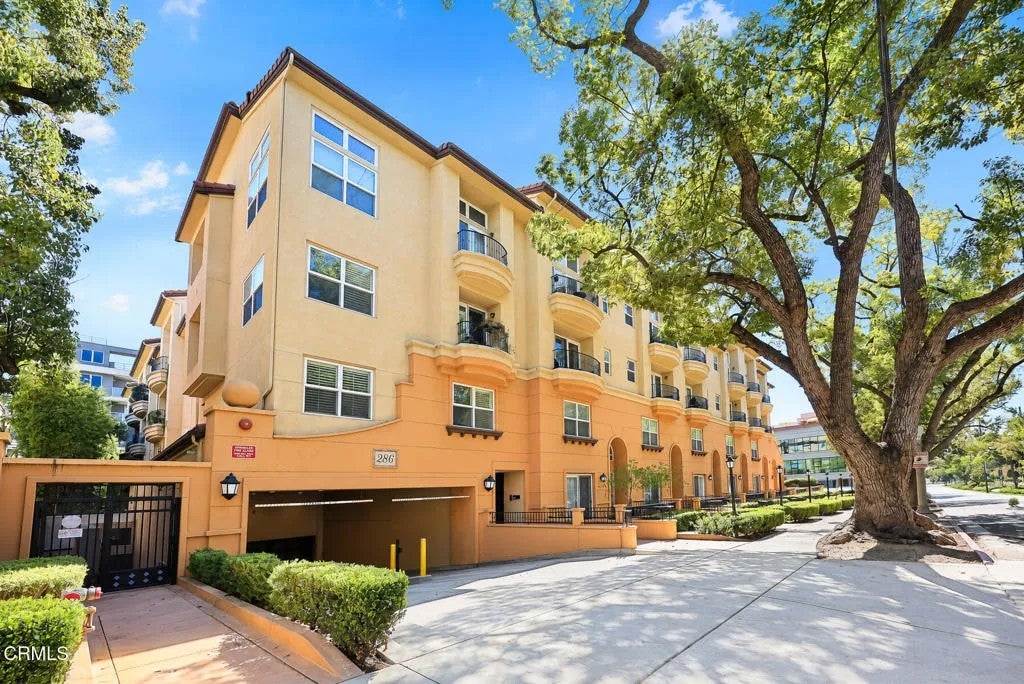 286 N Madison 314