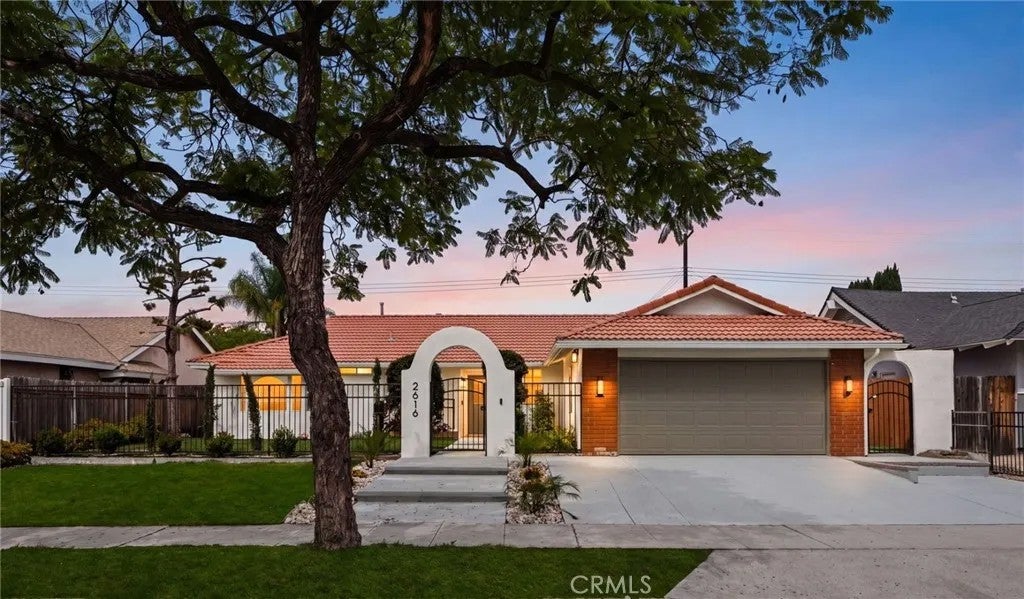 Photo of 2616 N Pampas Street, Orange, CA 92865 (MLS # OC26133687)