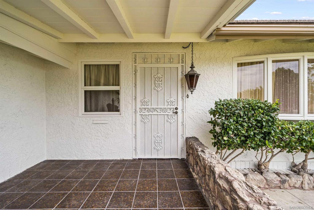 Photo of 5037 Greenbrier Ave, San Diego, CA 92120 (MLS # 260017928)