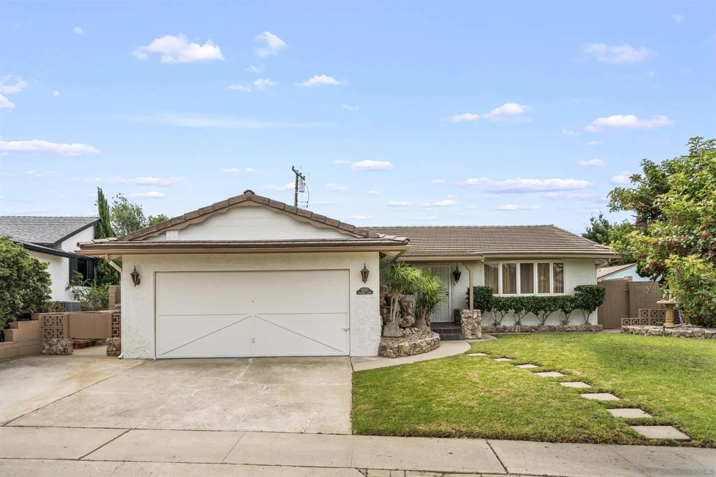 Photo of 5037 Greenbrier Ave, San Diego, CA 92120 (MLS # 260017928)
