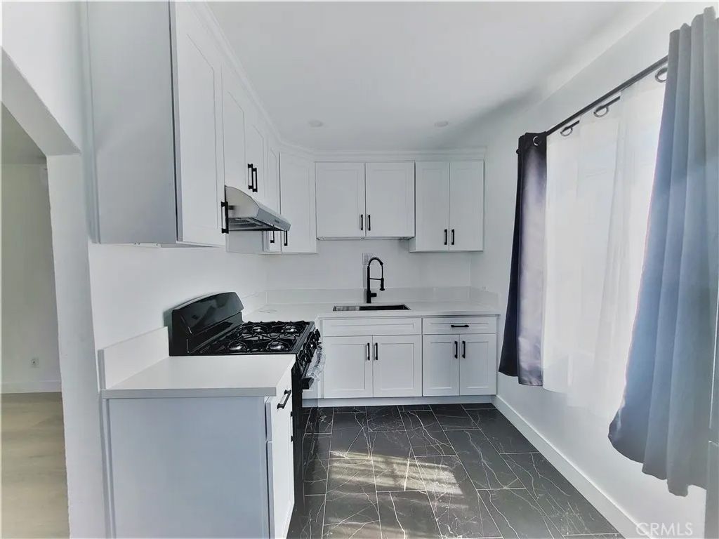 Photo of 1970 Saint Louis Avenue, Signal Hill, CA 90755 (MLS # TR25281449)