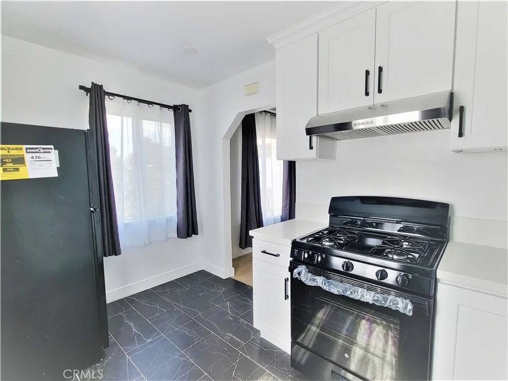 Photo of 1970 Saint Louis Avenue, Signal Hill, CA 90755 (MLS # TR25281449)