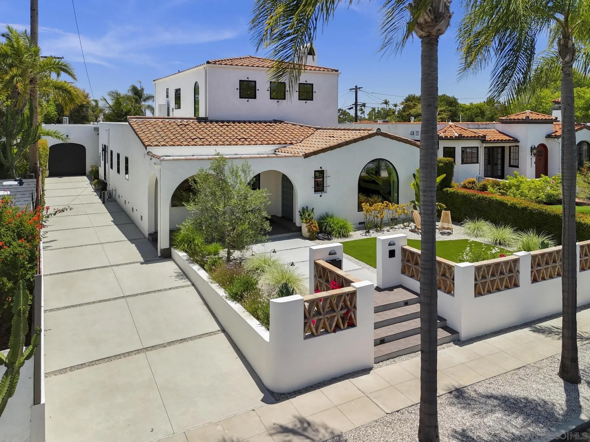 4223 Middlesex Dr