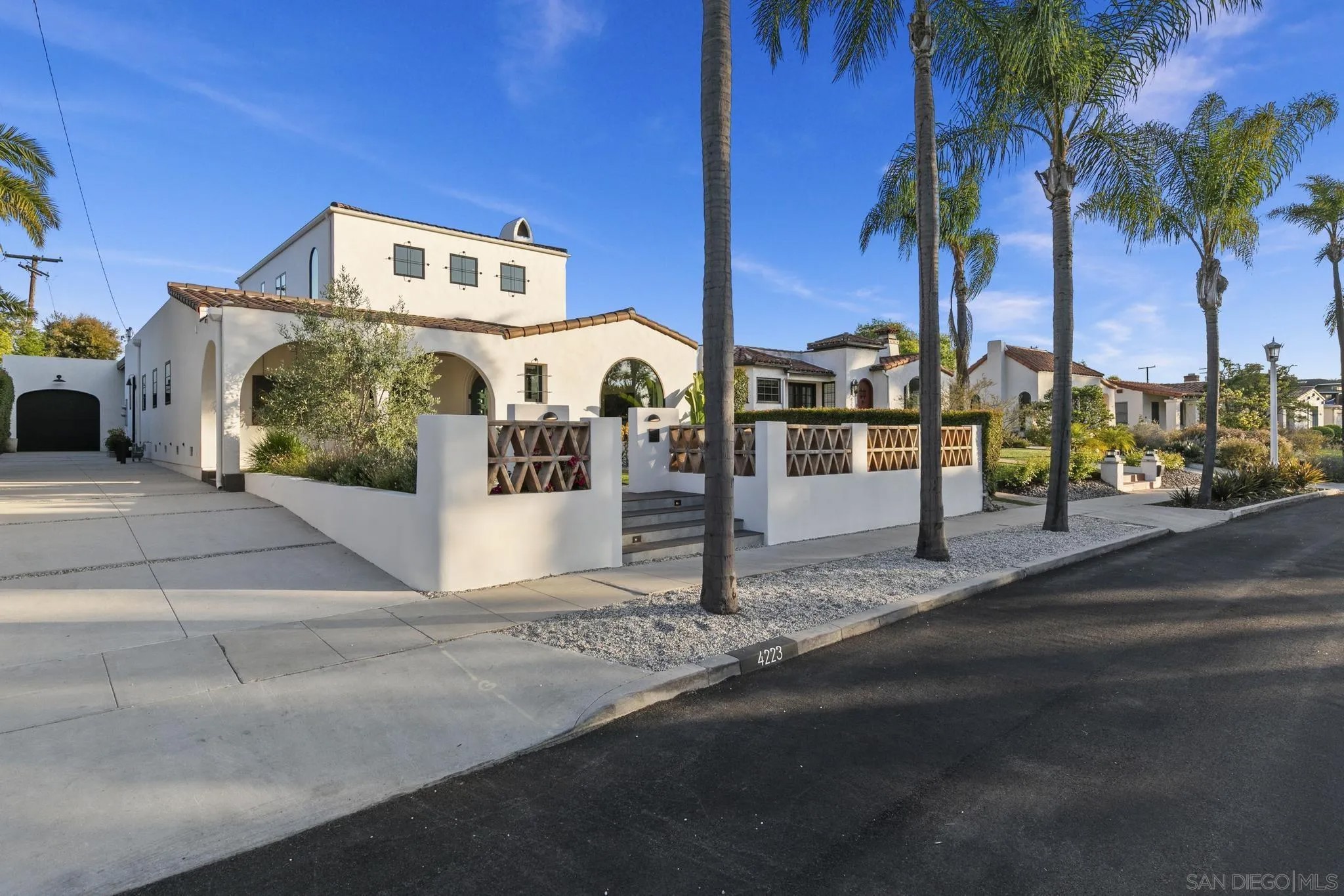 4223 Middlesex Dr