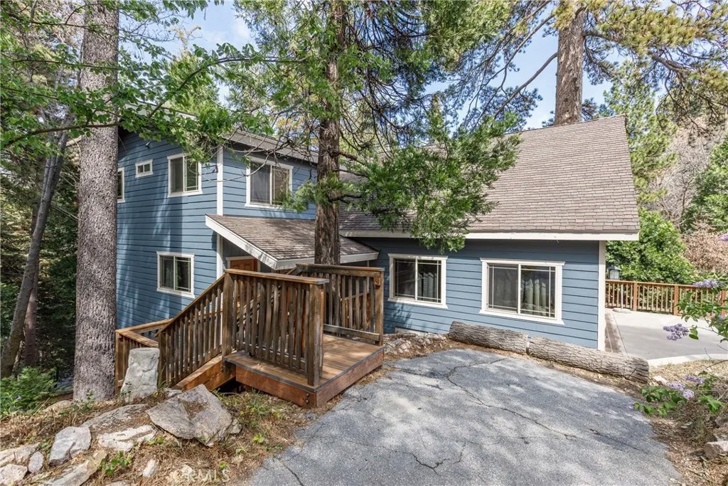 27364 Pinewood