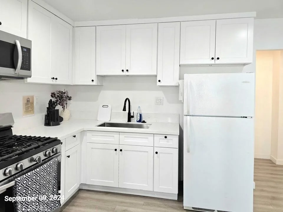 1441 S Cloverdale