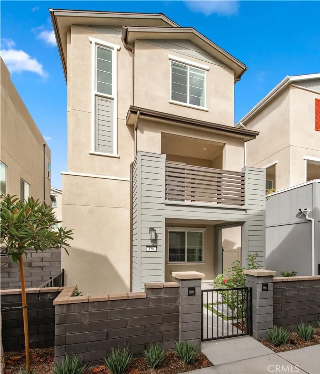 Photo of 136 Ruby Road, Rancho Mission Viejo, CA 92694 (MLS # OC25274115)