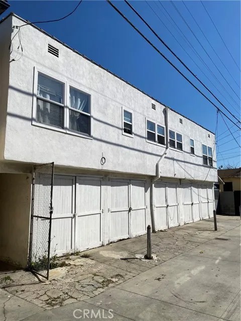 2876 Clarendon Avenue