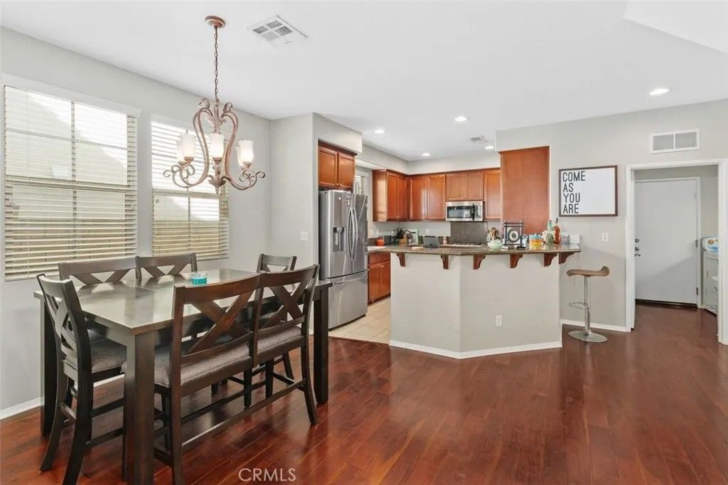 Photo of 814 Pyramid Court, Corona, CA 92880 (MLS # PW26045757)