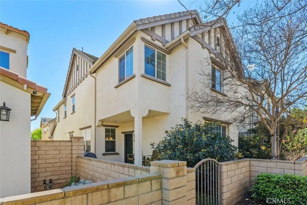 Photo of 814 Pyramid Court, Corona, CA 92880 (MLS # PW26045757)