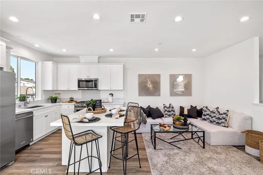 Photo of 1758 Manuel Avenue, Torrance, CA 90501 (MLS # PV26020948)