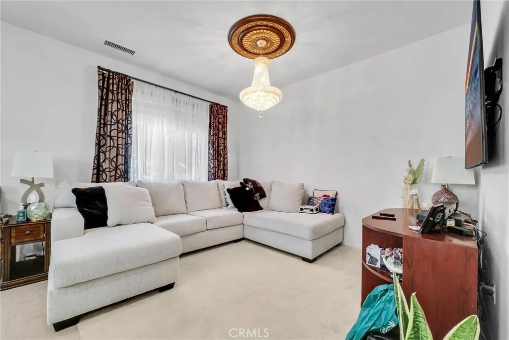 329 N Fenimore