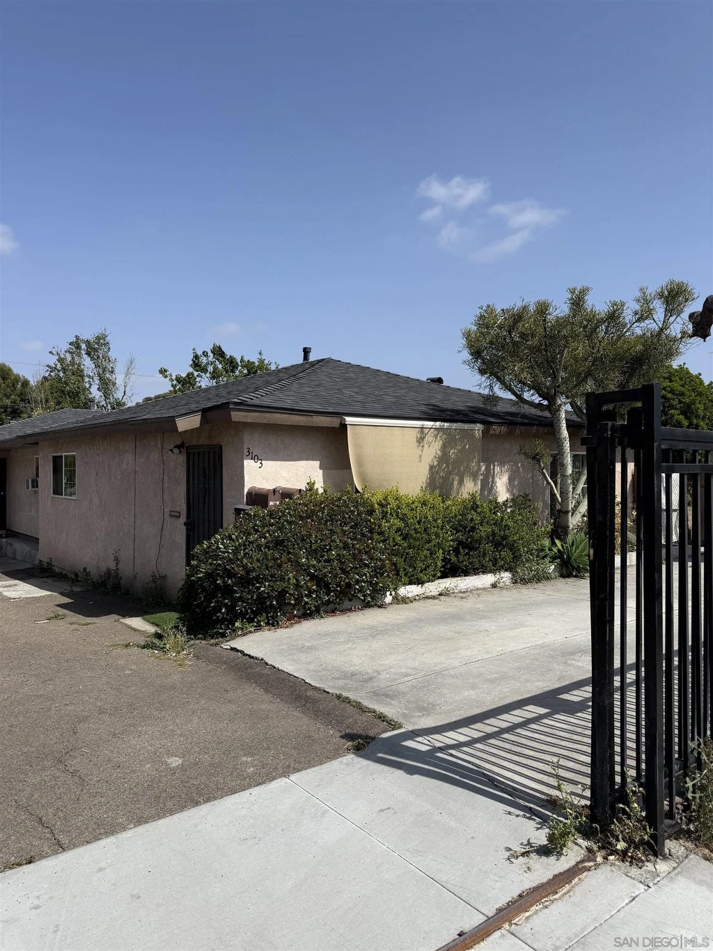 Photo of 3103-3105 Central AVE, San Diego, CA 92105 (MLS # 260010841)