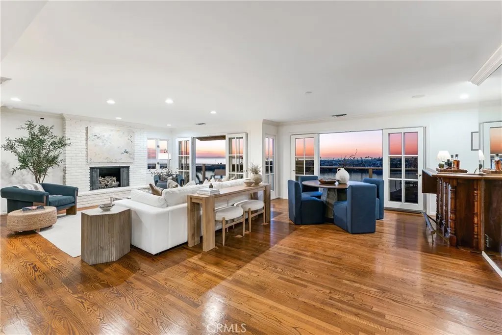 2727 Ocean Boulevard