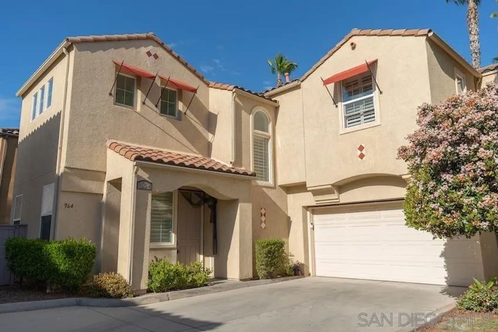 Photo of 964 Teatro Cir, El Cajon, CA 92021 (MLS # 260008977)