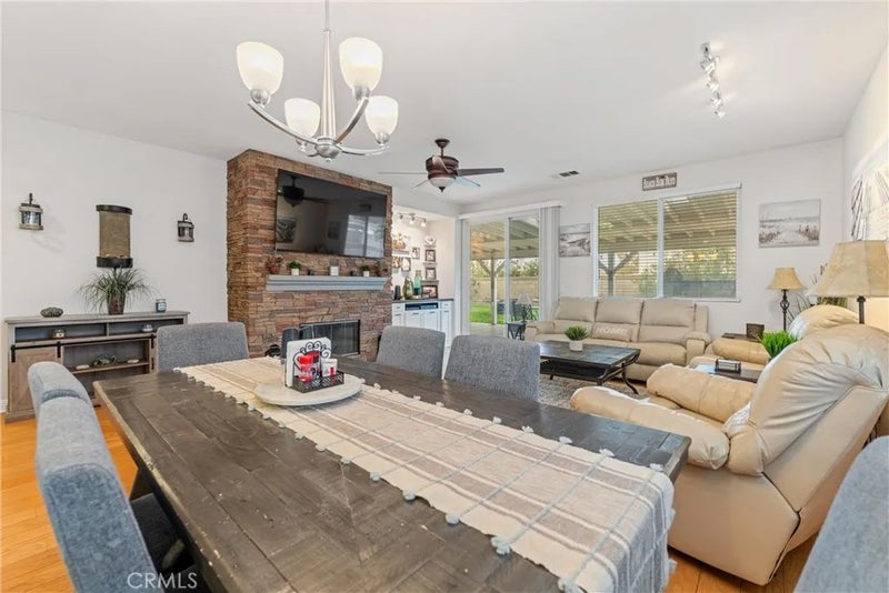 4659 W Ave J4