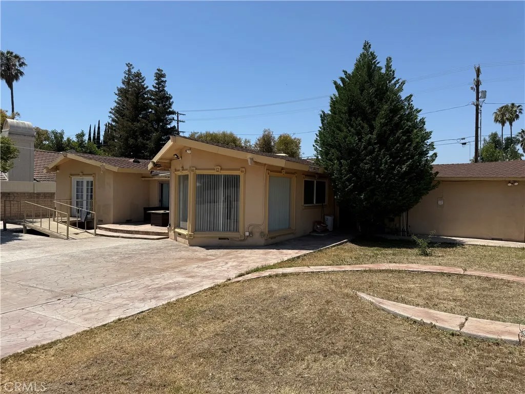 9238 Vanalden Avenue