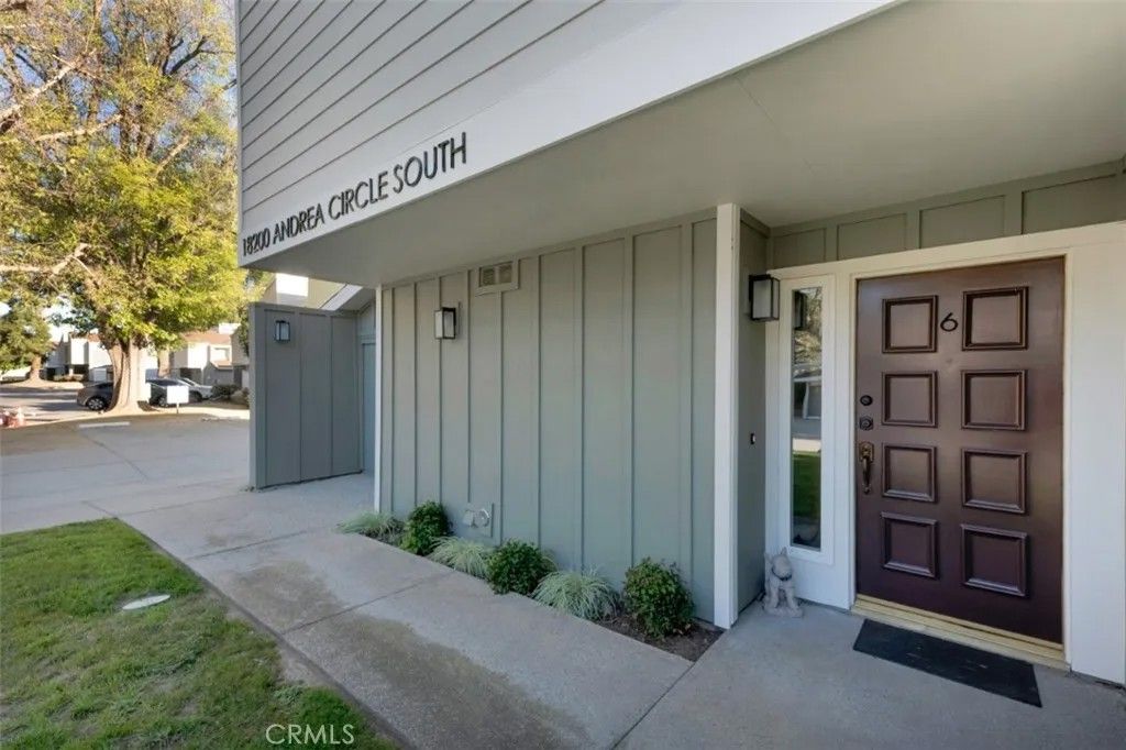 Photo of 18200 Andrea Circle #6, Northridge, CA 91325 (MLS # SR26053261)