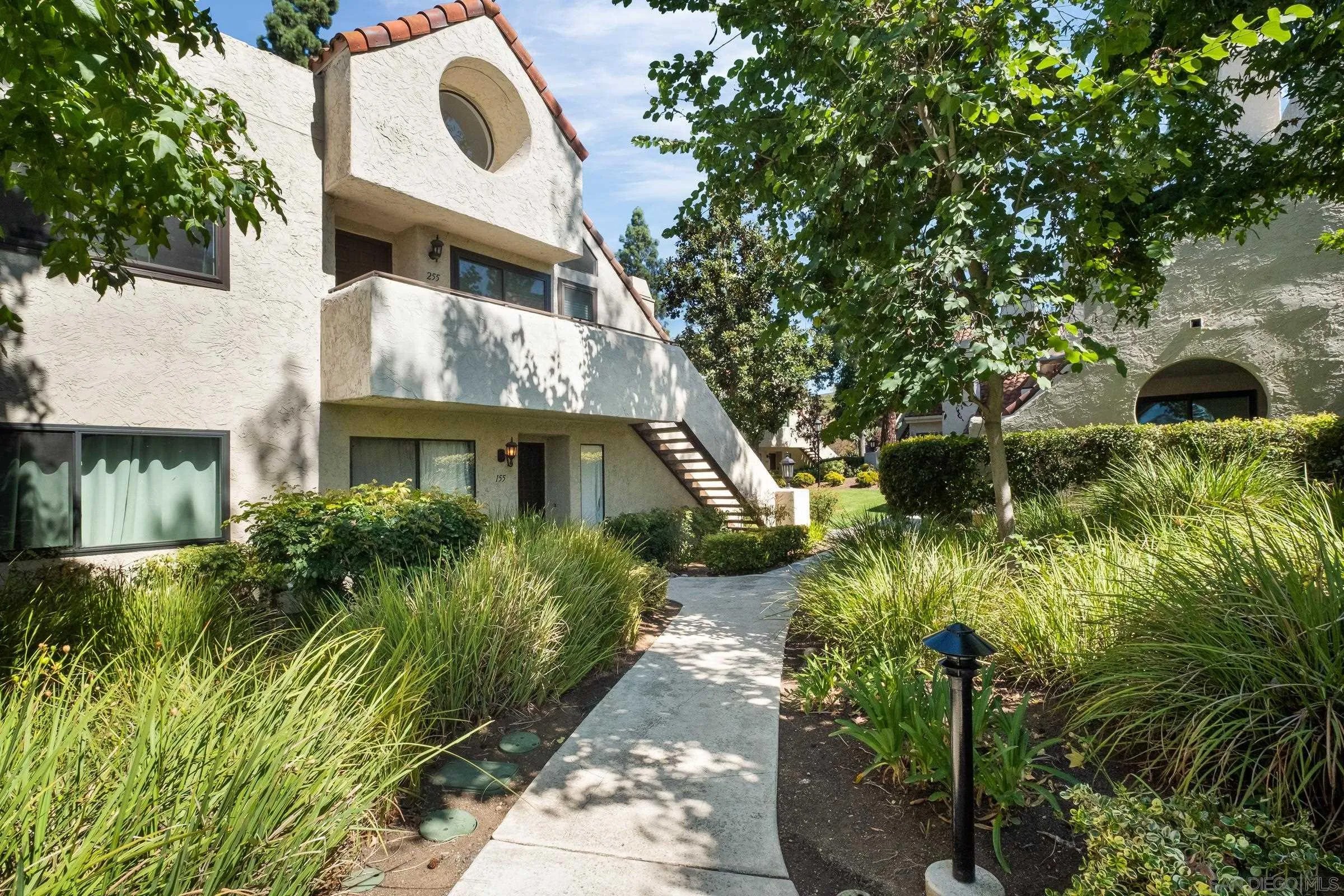 17885 Caminito Pinero 255