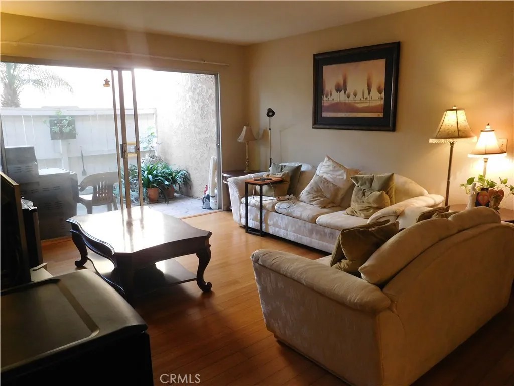1001 W Macarthur Boulevard 101