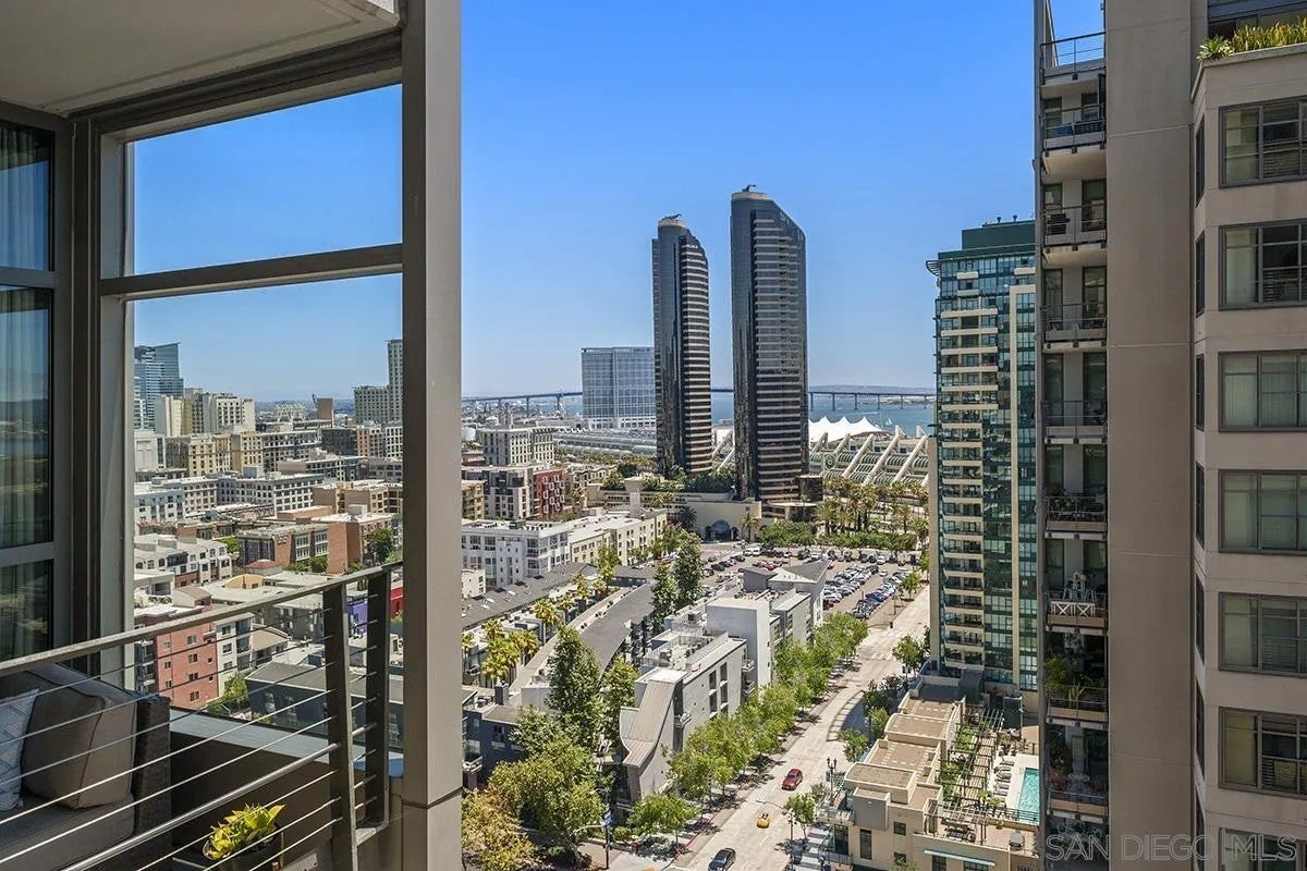 645 Front Street 1807