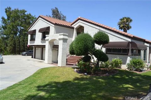 20370 Lakeridge Perris CA 92570