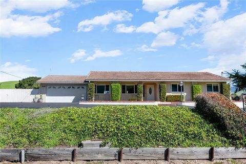 Photo of 2649 Adobe Rd, Morro Bay, CA 93442 (MLS # SC26008424)