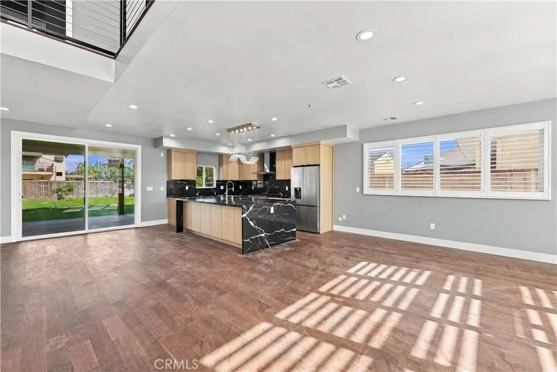 4716 Graywood