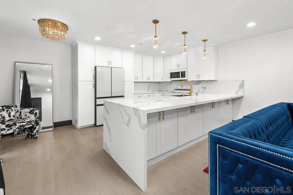 Photo of 602 W Fir St #201, San Diego, CA 92101 (MLS # 260009487)