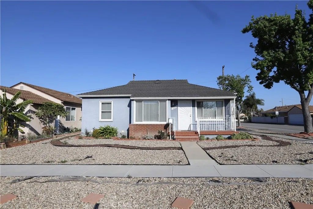 Photo of 14618 Dublin Ave, Gardena, CA 90249 (MLS # SB26056460)