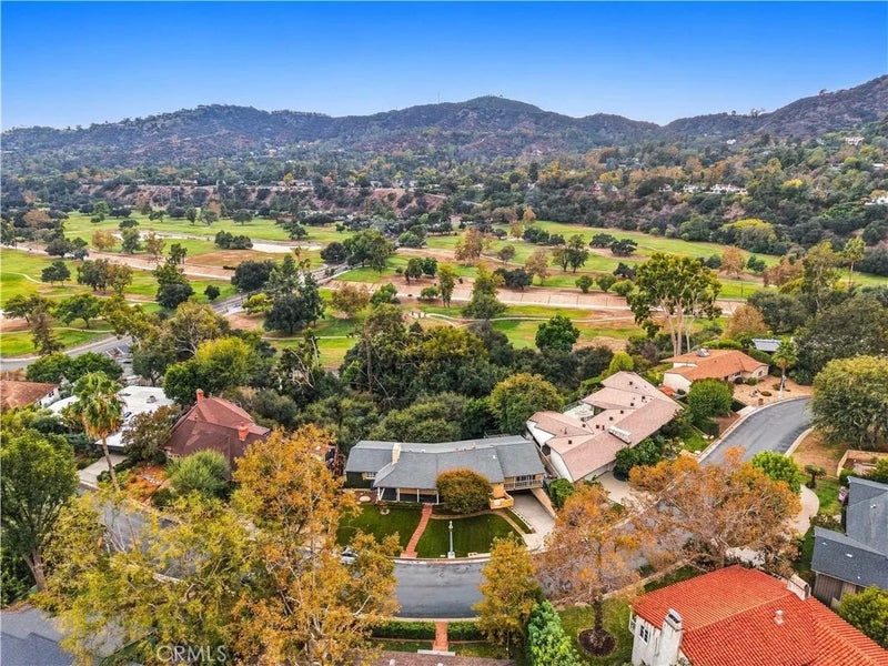 1731 La Cresta Drive